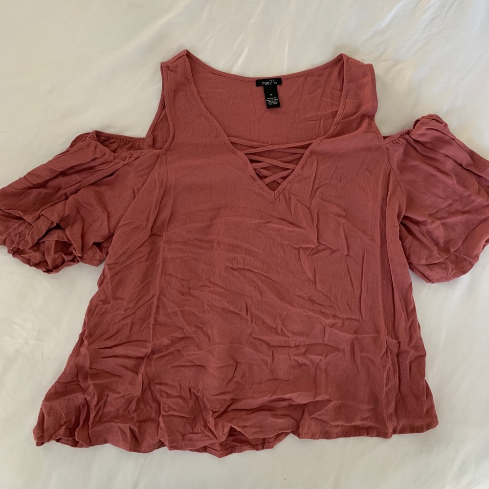 Mauve V-neck Cold Shoulder Top